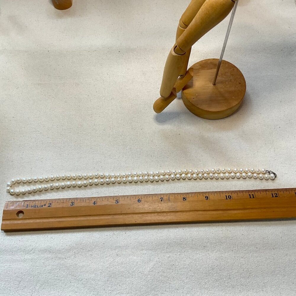 Classic 24" Freshwater Pearl Necklace – Quiet Luxe - Picture 6 of 6